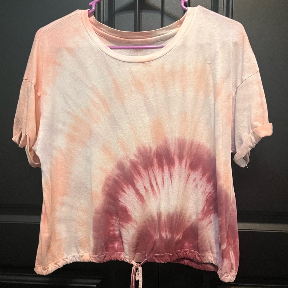 American Eagle M, tie dye - little pull on the front - in pictures